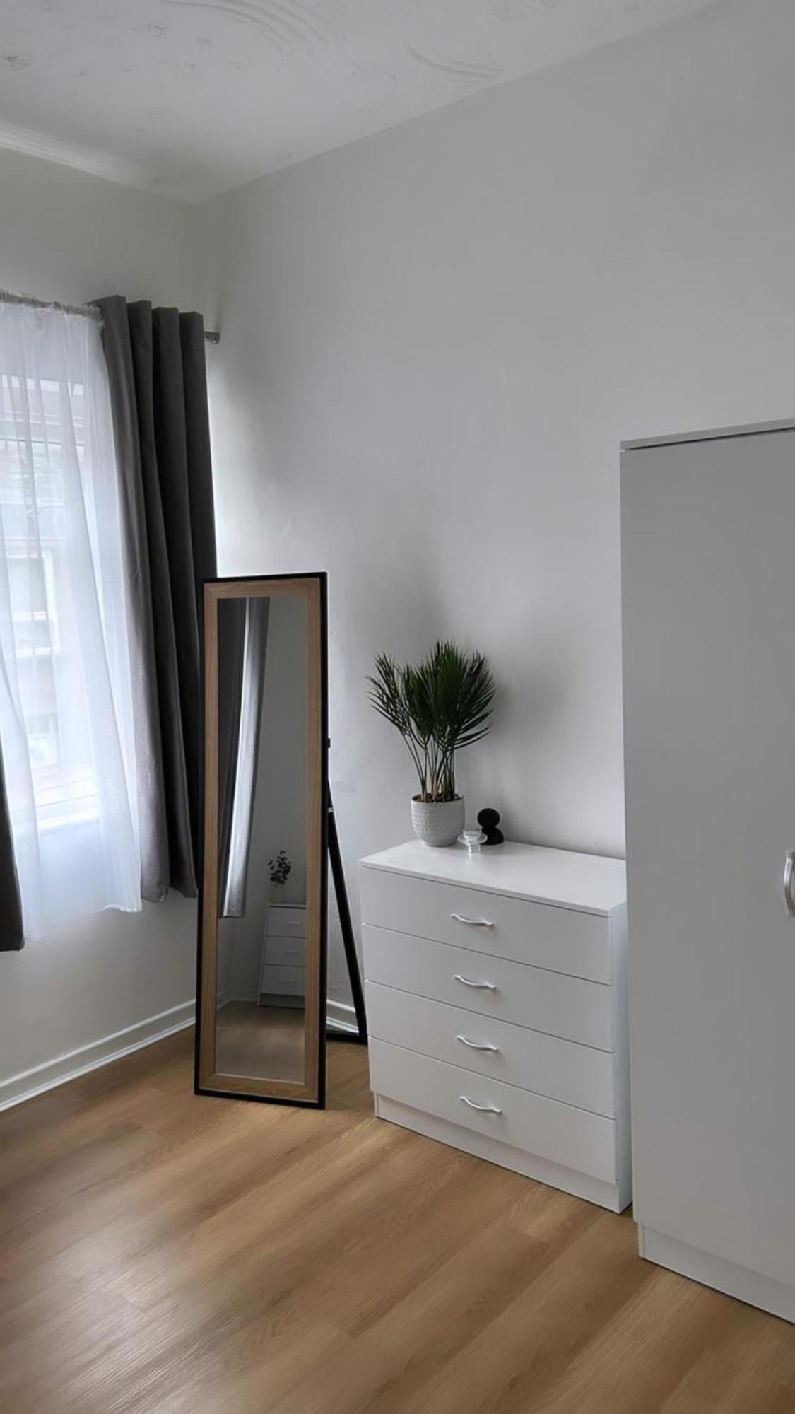 Mideyah Stays - 3 Bed Comfy House Кардіфф Екстер'єр фото